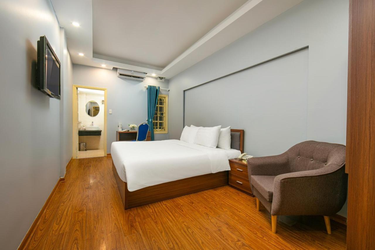 Hotel La Renta Center & 3*
