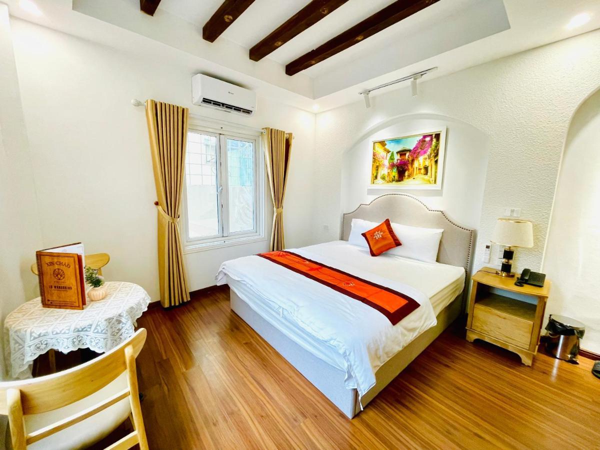 La Mandarina & Travel At 13 Hang Hanh Street