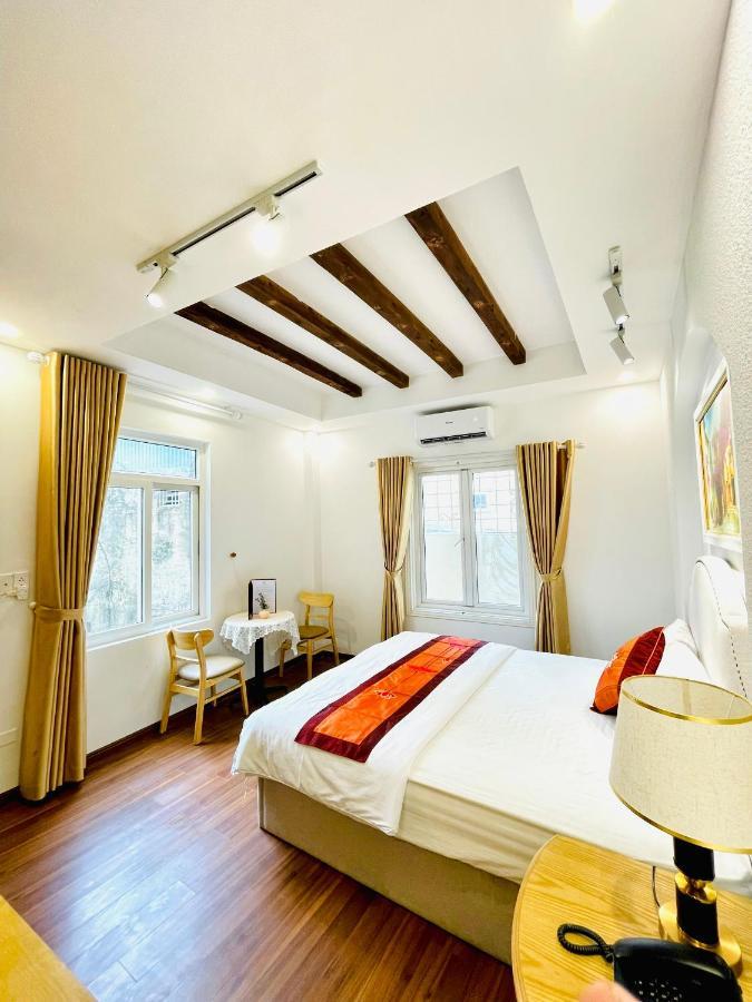 La Mandarina & Travel At 13 Hang Hanh Street * Hanoi