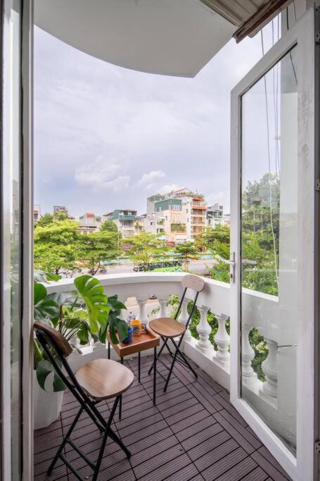Holly's Balcony Bliss Căn hộ *