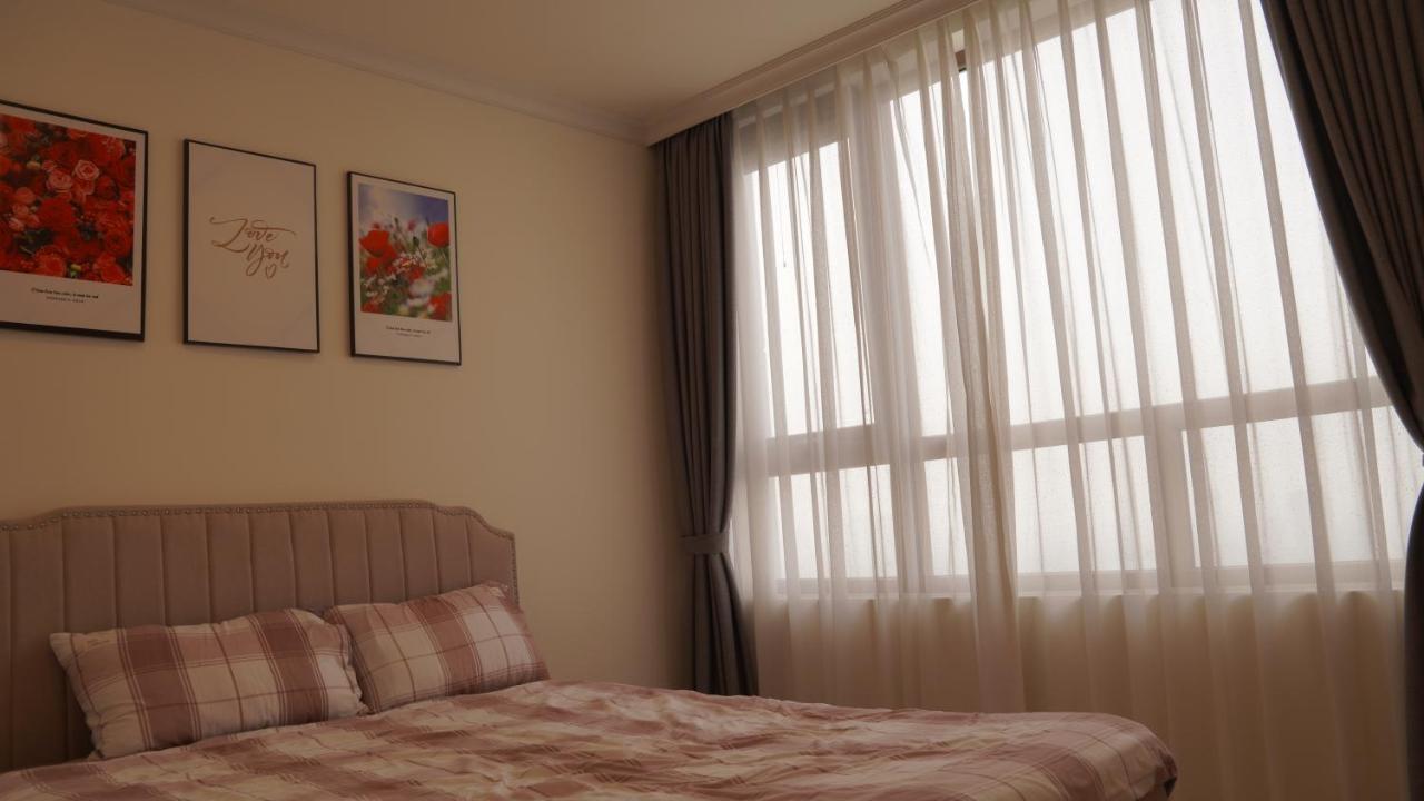 Luxury Bedrooms In Starlake Daewoo Ho Tay Hanoi