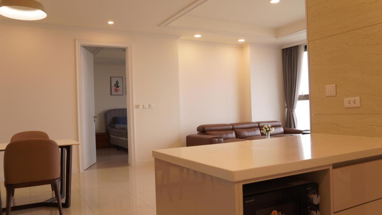 Luxury Bedrooms In Starlake Daewoo Ho Tay Apartment *
