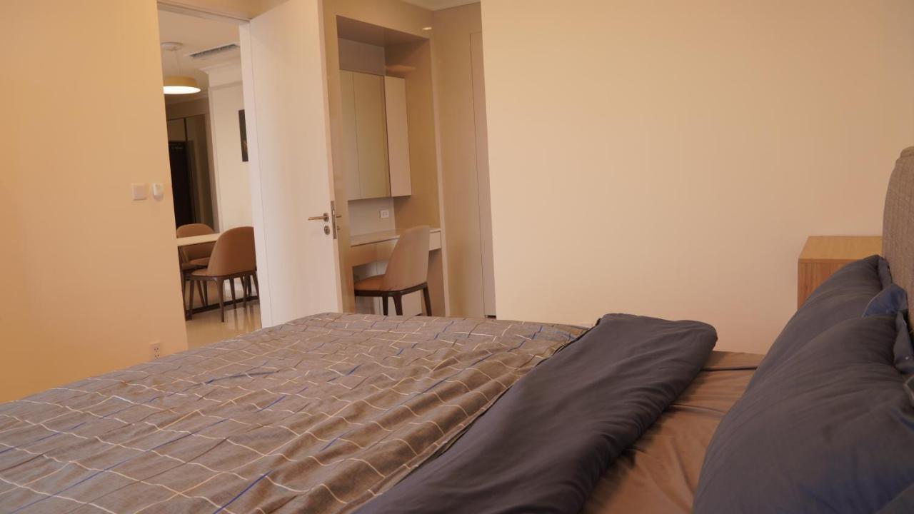 Apartment Luxury Bedrooms In Starlake Daewoo Ho Tay