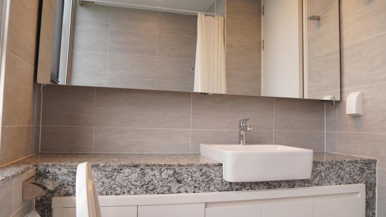 Luxury Bedrooms In Starlake Daewoo Ho Tay Apartment