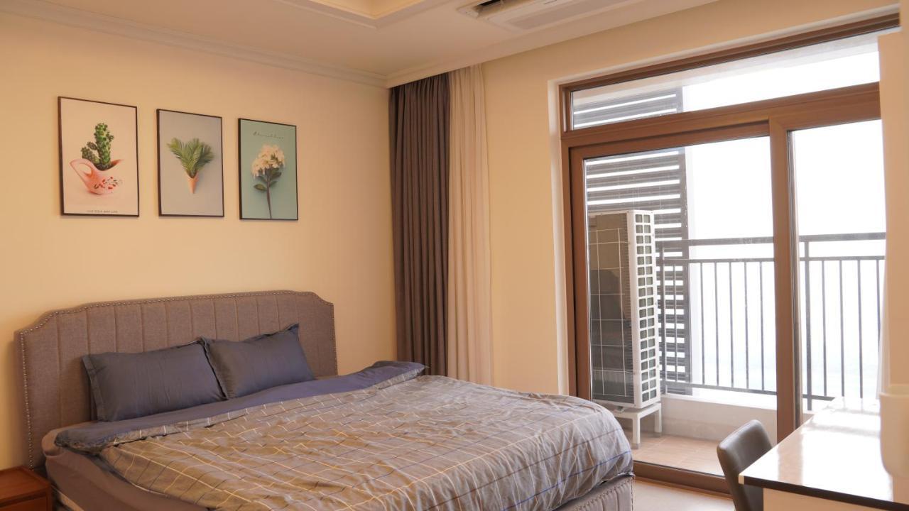 Luxury Bedrooms In Starlake Daewoo Ho Tay Apartment