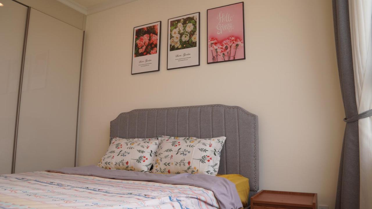 Luxury Bedrooms In Starlake Daewoo Ho Tay Apartment