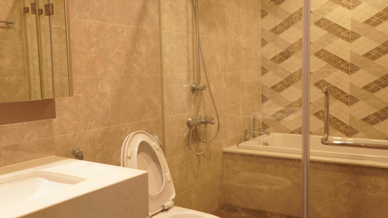 Vinhomes Westpoint By National Convention Center Apartment *