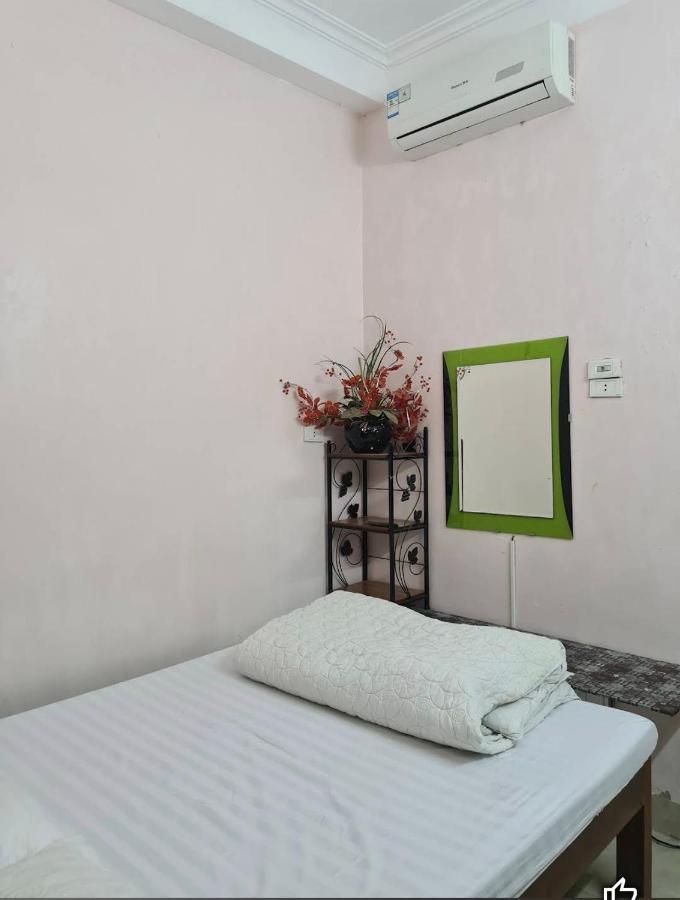 Nha Nghi Huong Thuy - Tttm Royal Hanoi