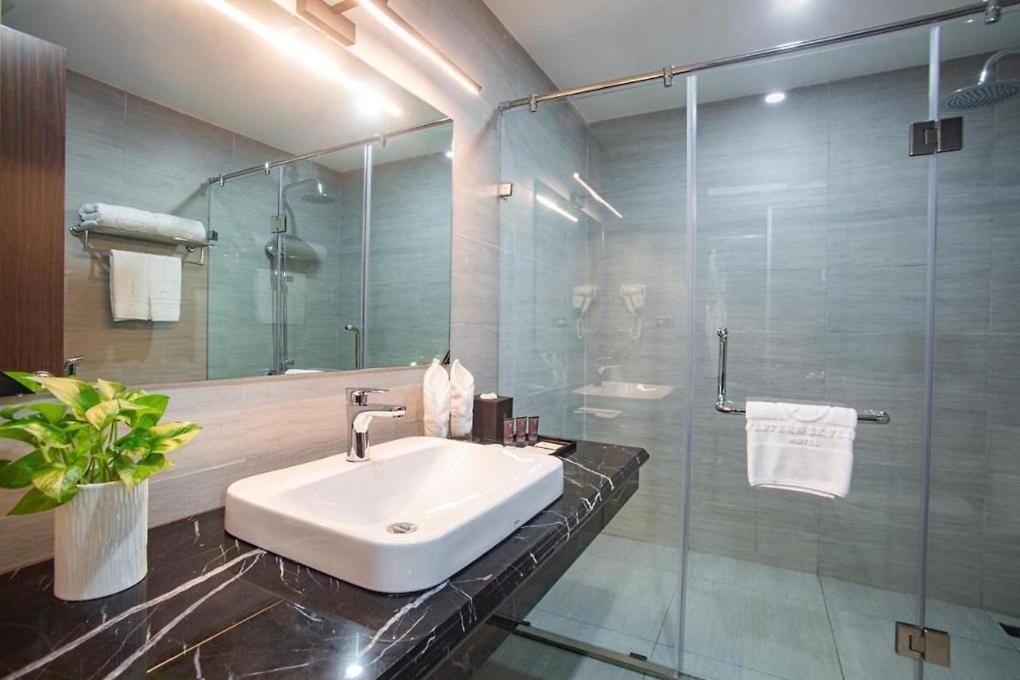 Apartment Western Skyline Hn - By Bay Luxury Hanoi