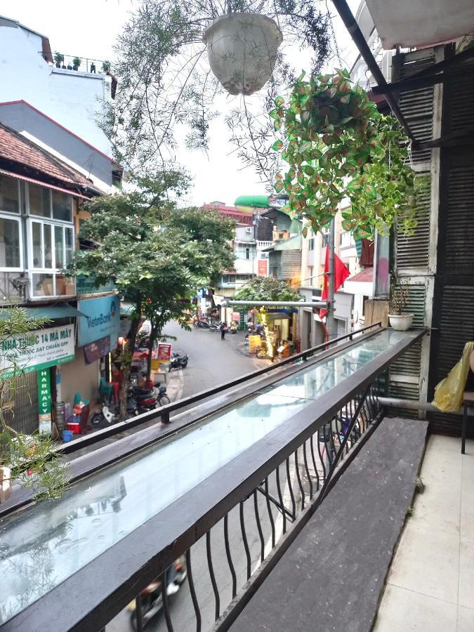 Amelie * Hanoi