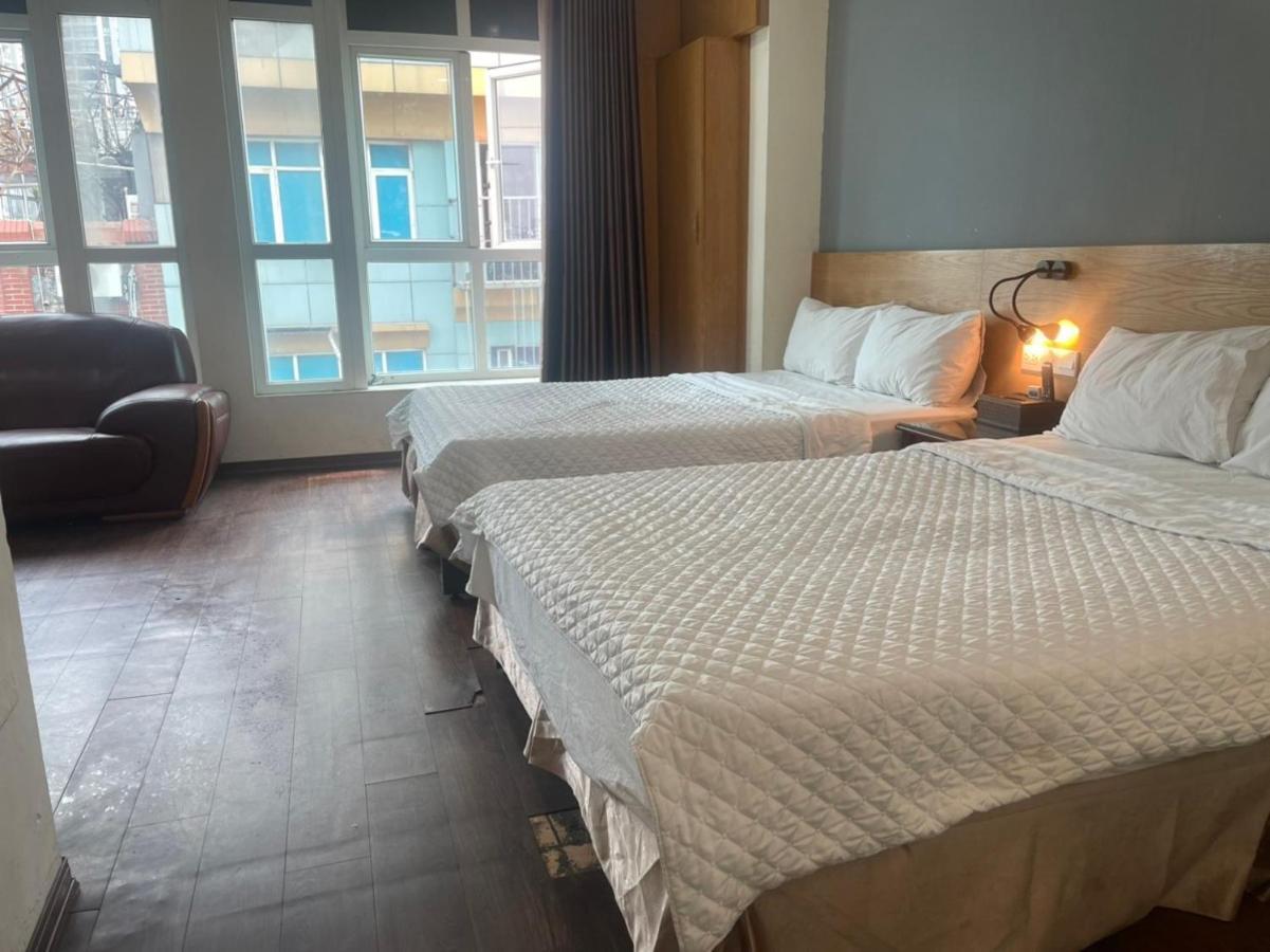Thuy Tu Khách sạn *
