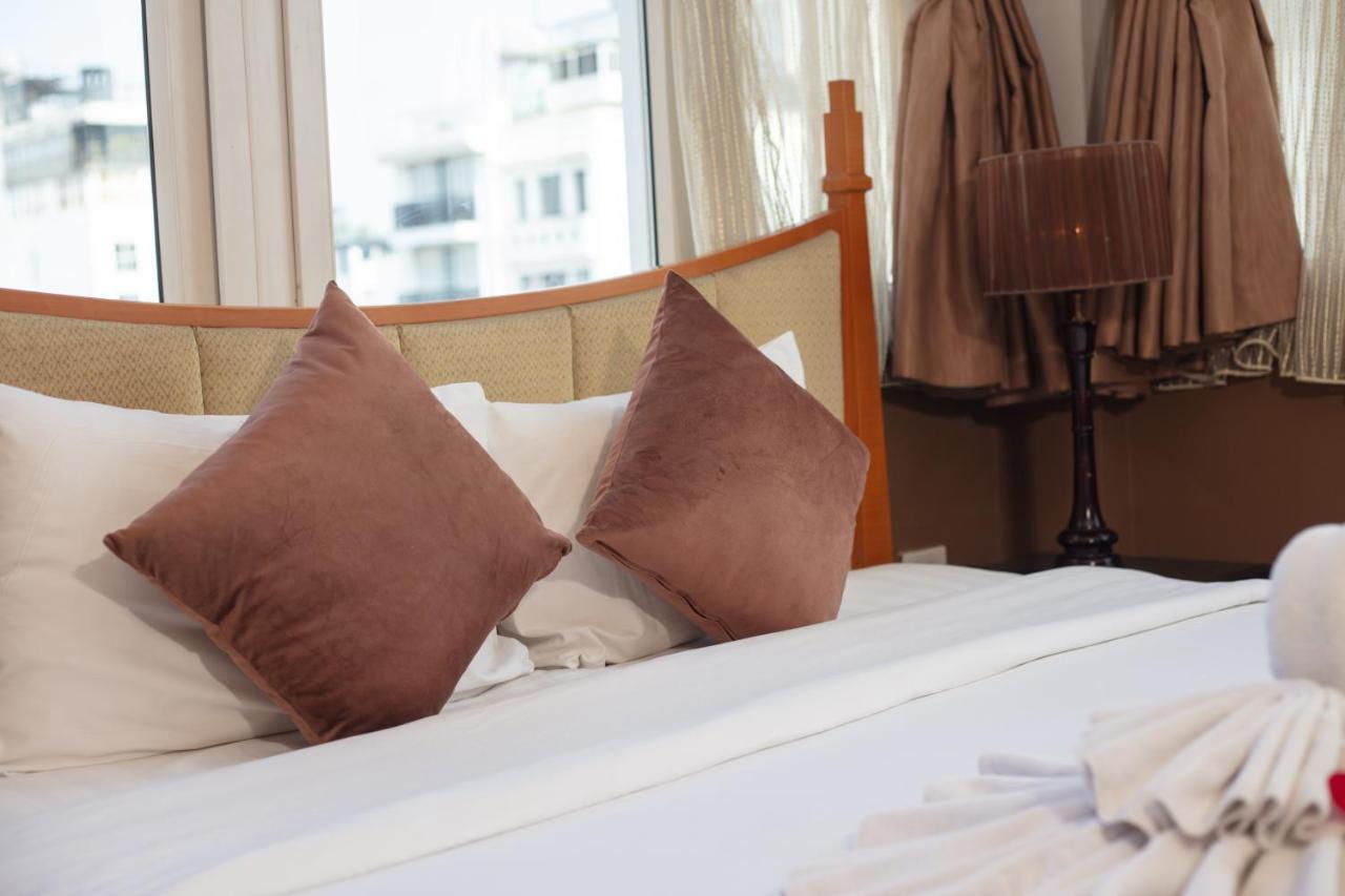 Hotel Golden Sunshine And Travel