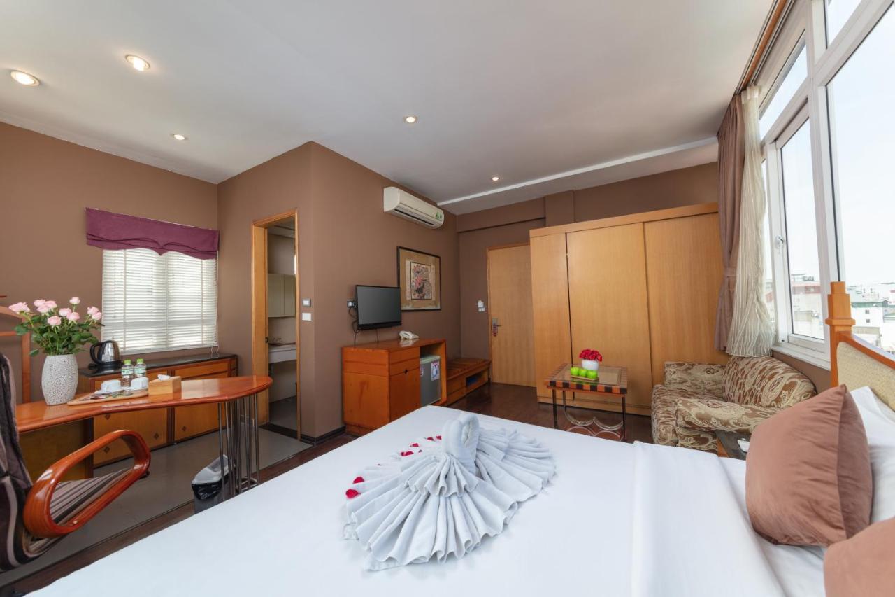 Golden Sunshine And Travel 4*