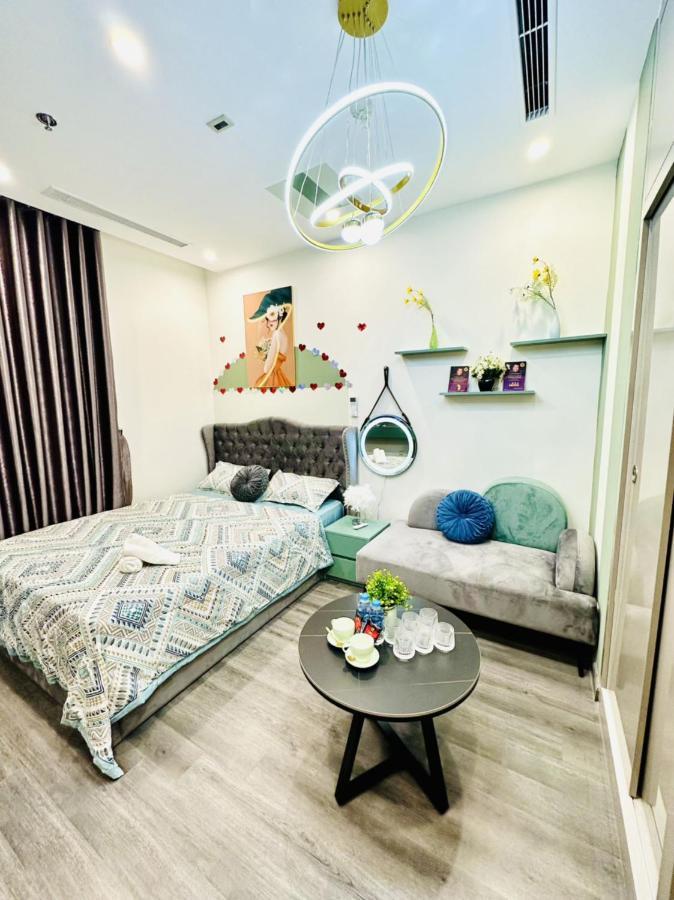 Smart - Vinhomes Tu Liem Ha Noi Apartment *