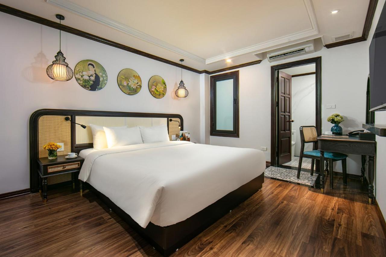 Media & Hotel