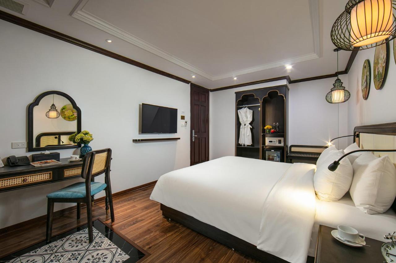 Hotel Media & 4*