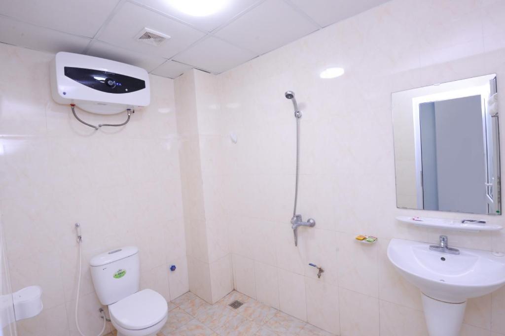 Hotel Bach Duong *