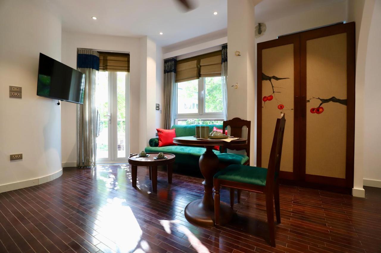 The Quarter Apartment