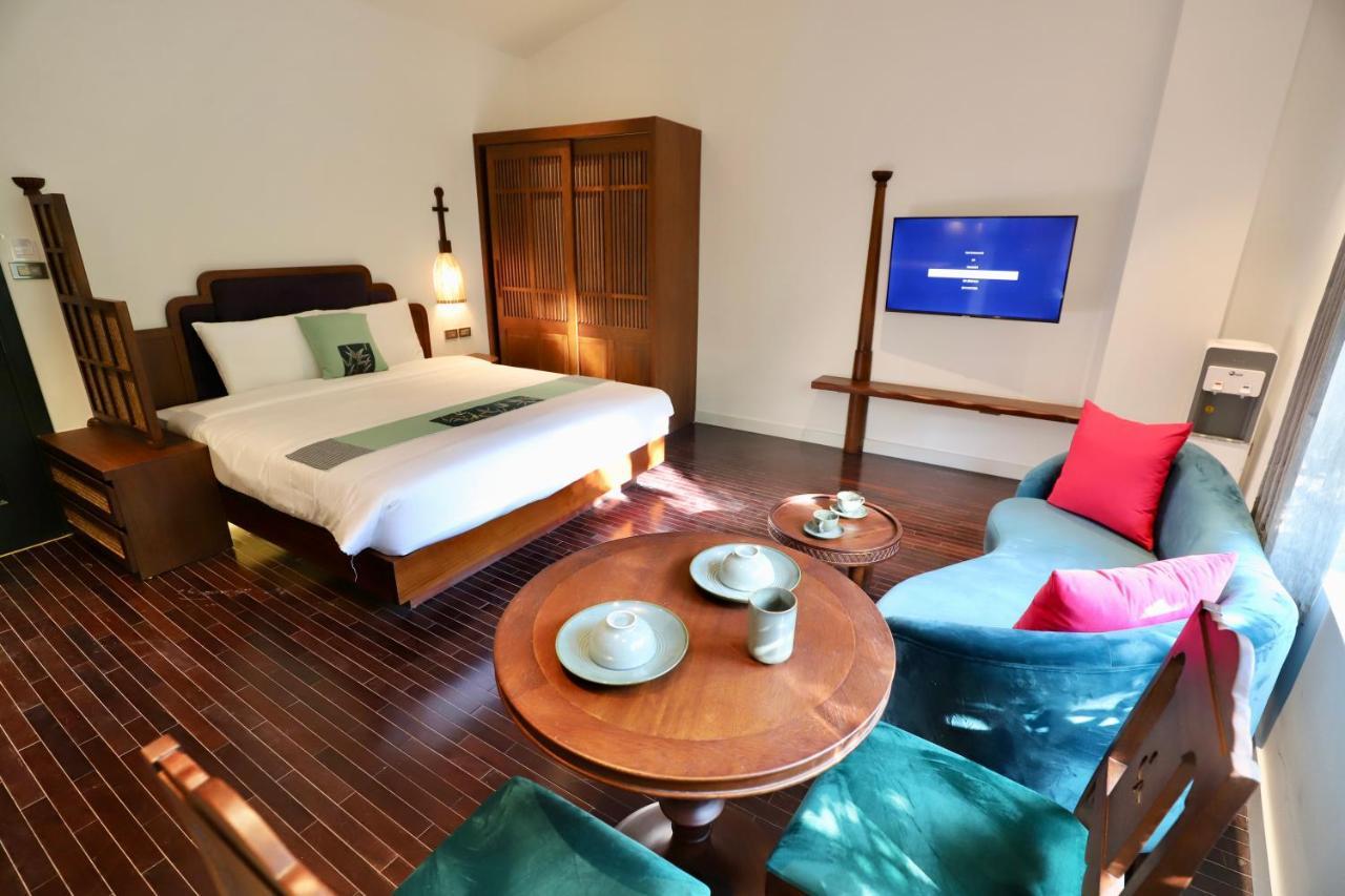 The Quarter Apartment *