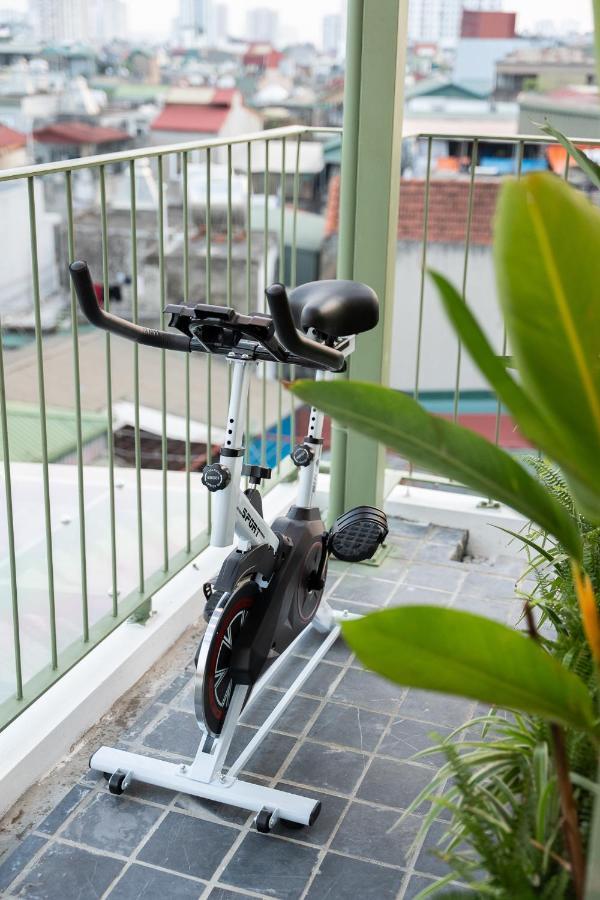 Apartment Key Rooftop Pool/best Location/40+pax/gym Hanoi