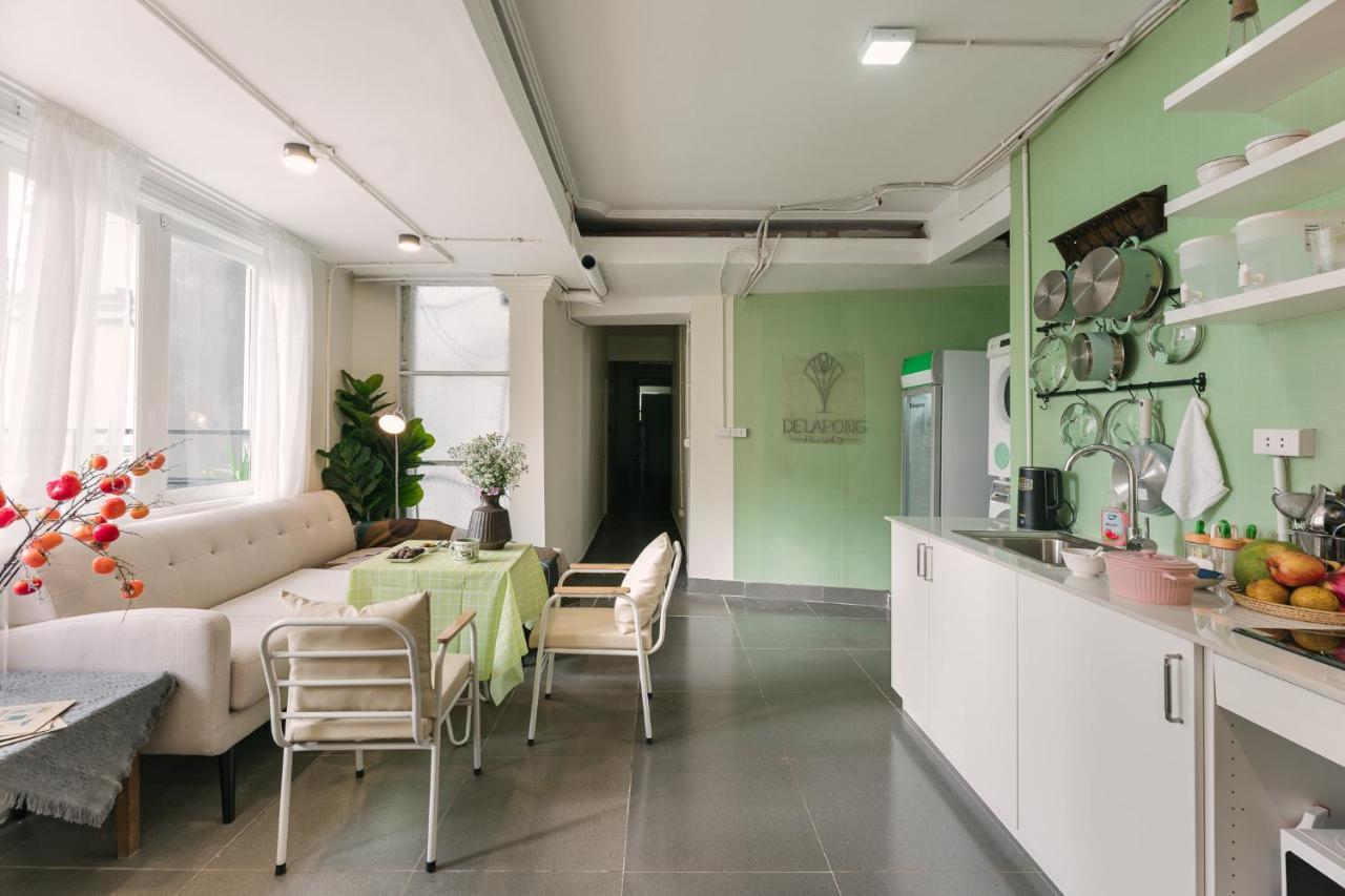 Apartment Delapong Homestay - 50m To Hoan Kiem Lake Hanoi