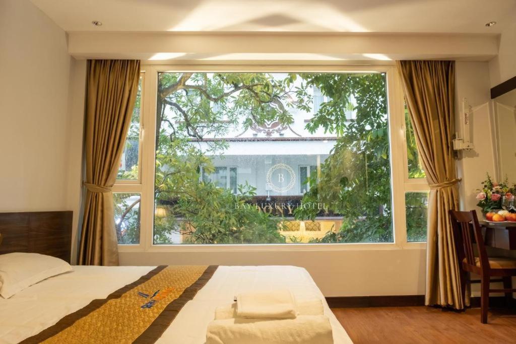 No 9 Nguyen Truong To - By Bay Luxury Apartment *