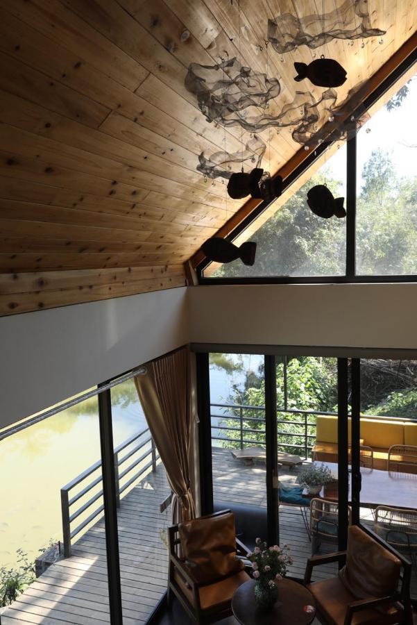 Anna Little Garden - Fish House Pondok