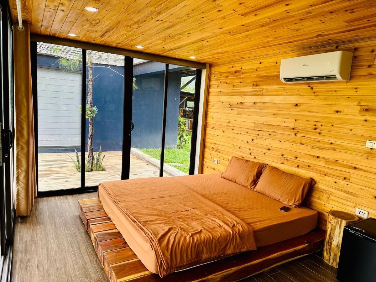 Soc Son Homestay - Bird House *