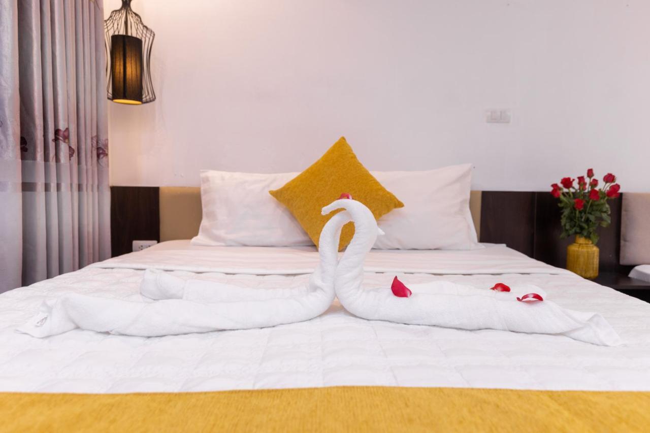 Khách sạn Cozy Legend