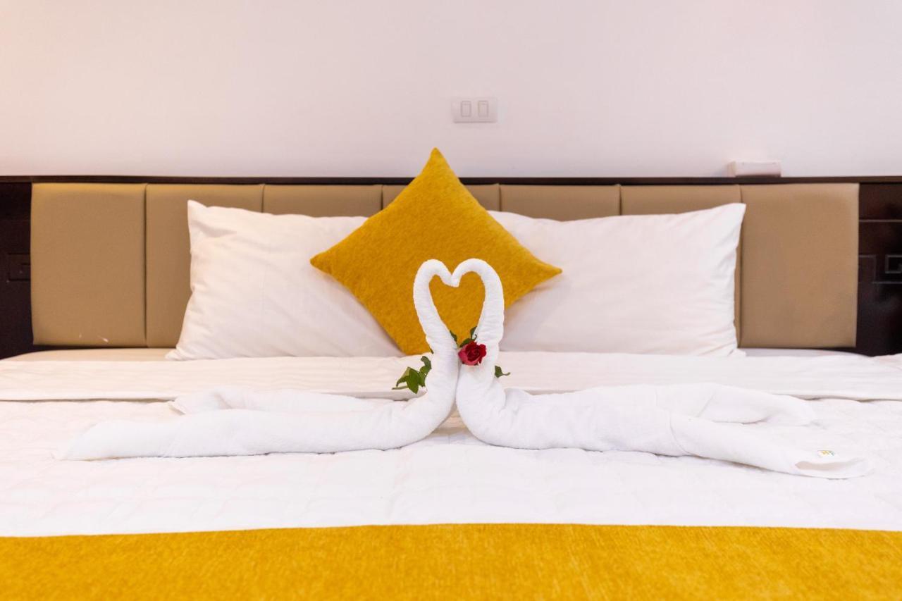 Khách sạn Cozy Legend 3*