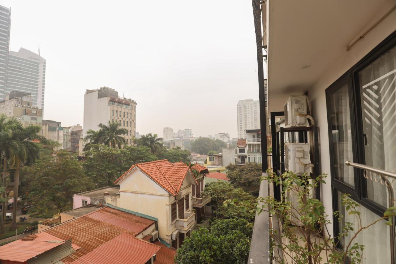 Apartment Wins Hanoi