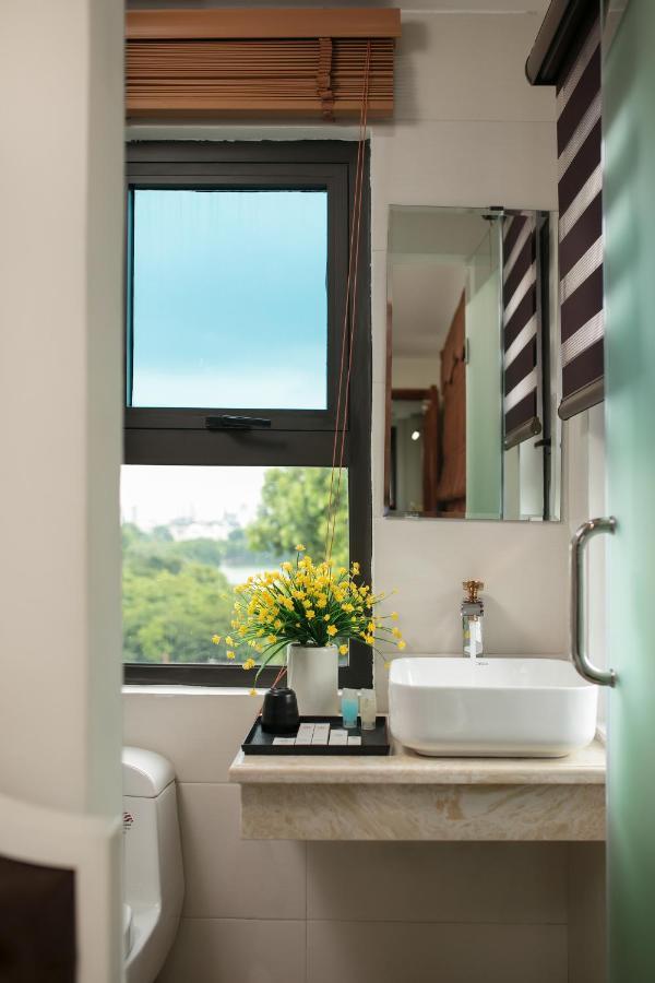 Trangtrang Premium & Sky Bar Khách sạn