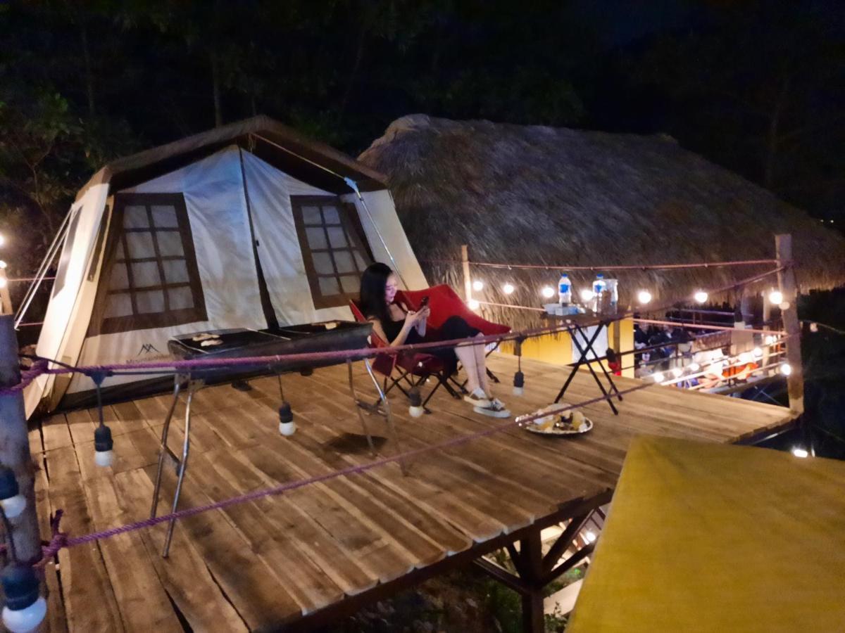 Luxury tent Leu Biet Thu Hanoi