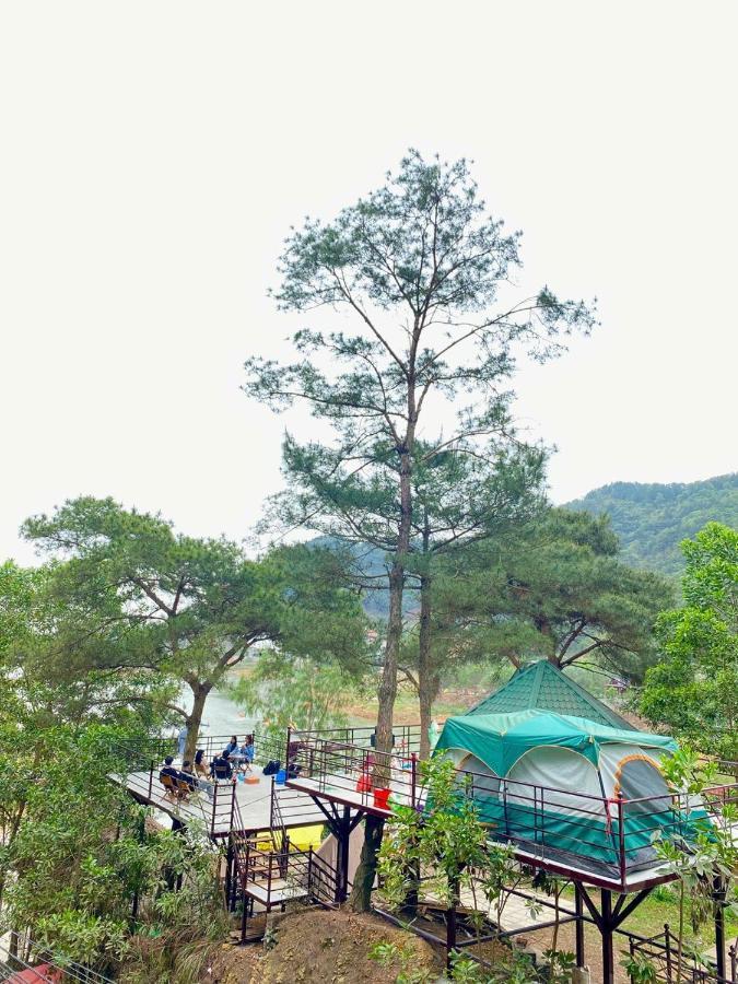 Leu Biet Thu Luxury tent