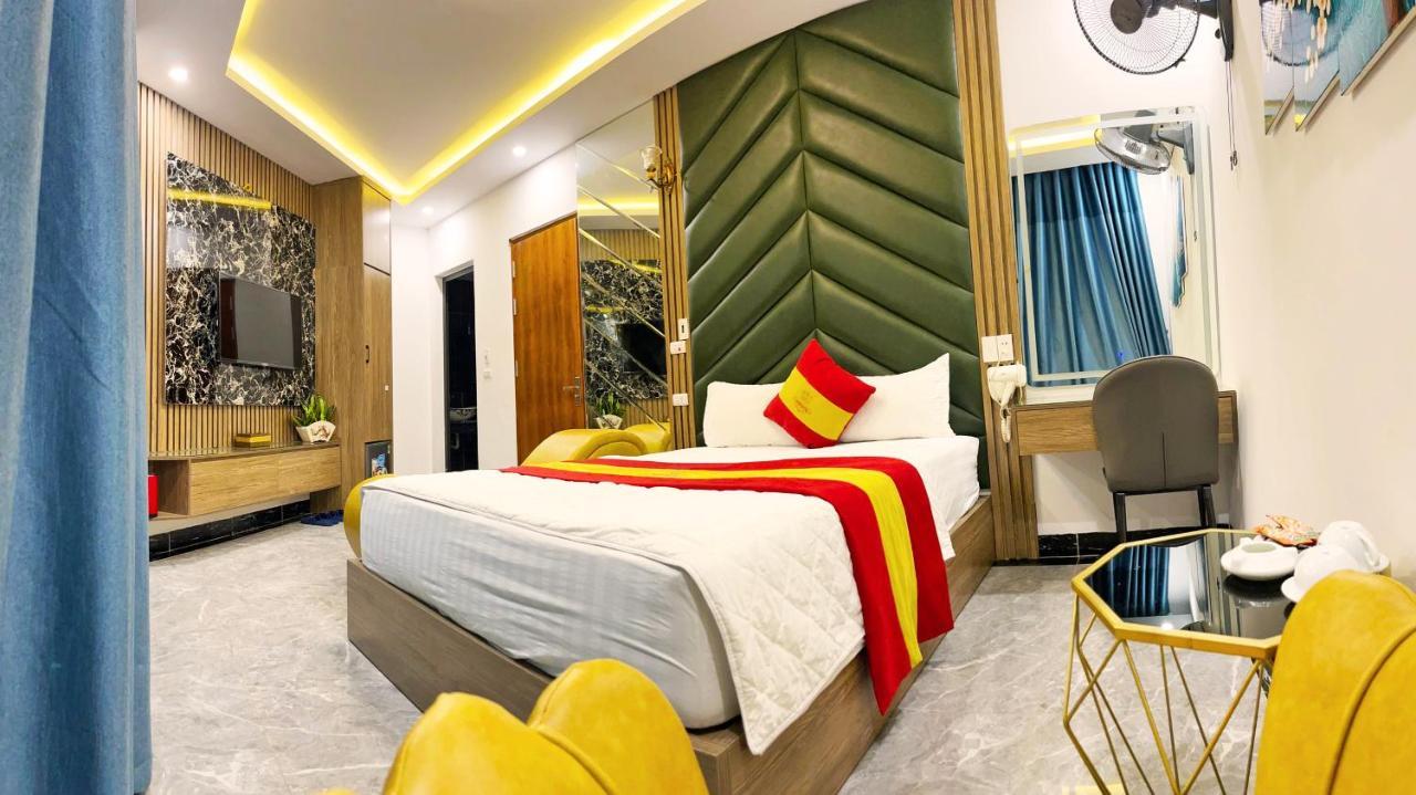 Queen - Mo Lao Hotel