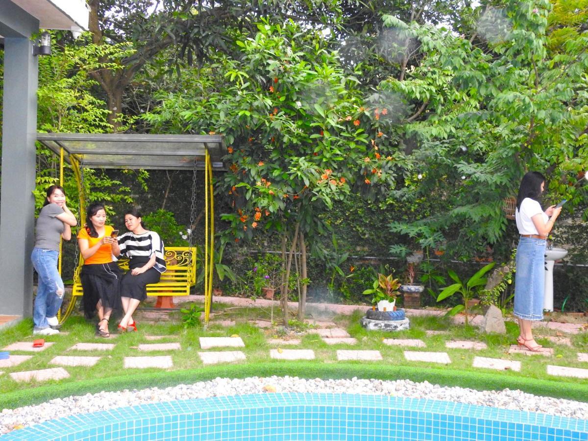 Happy Soc Son * Hanoi