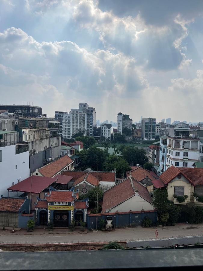2 Bedrooms/ Balcony Apartment *