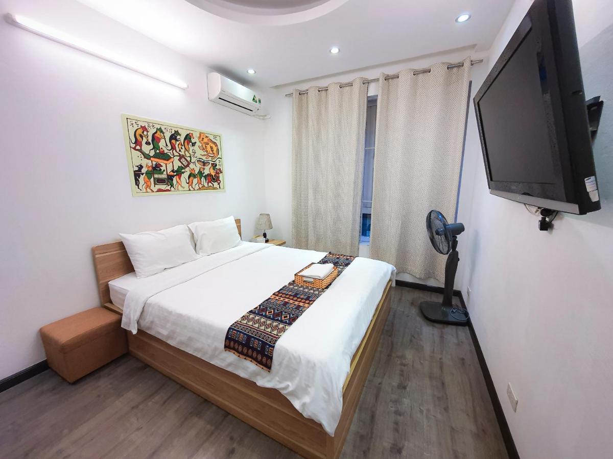 Homestay Location 3-4-5 Bedrooms House In Centre Of Ha Noi - Clean, Cozy And Private - The Tournesol