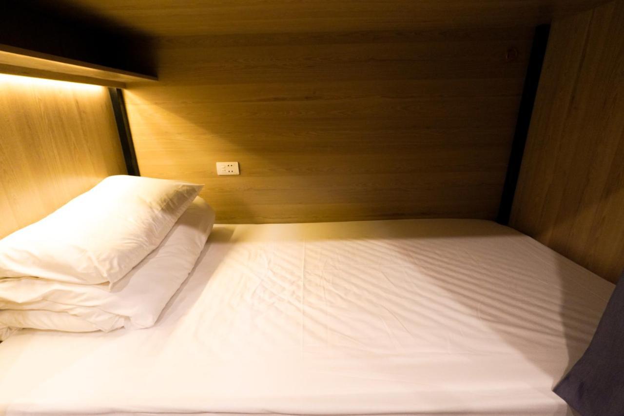 Capsule hotel Motogo