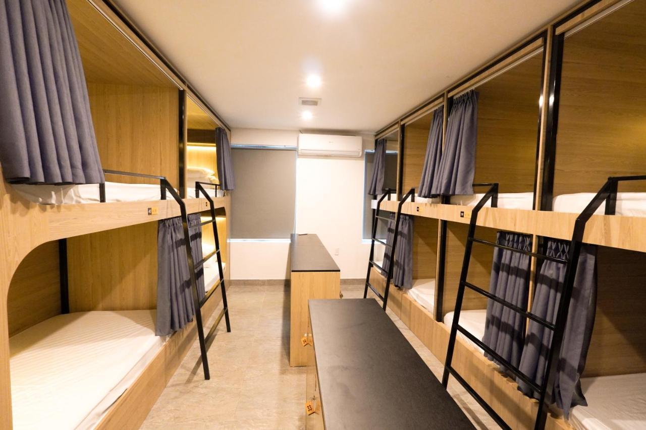 Motogo Capsule hotel *