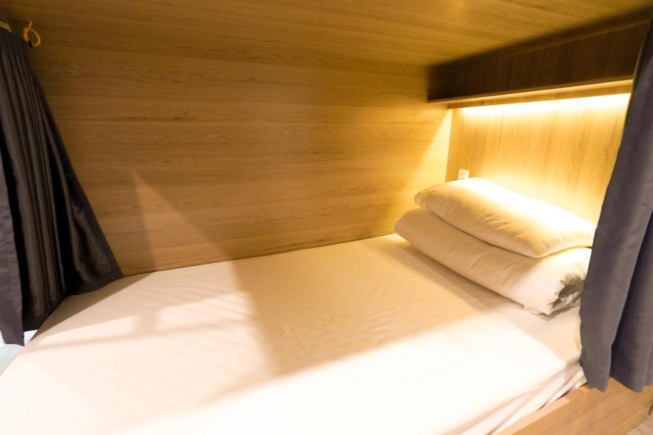 Capsule hotel Motogo