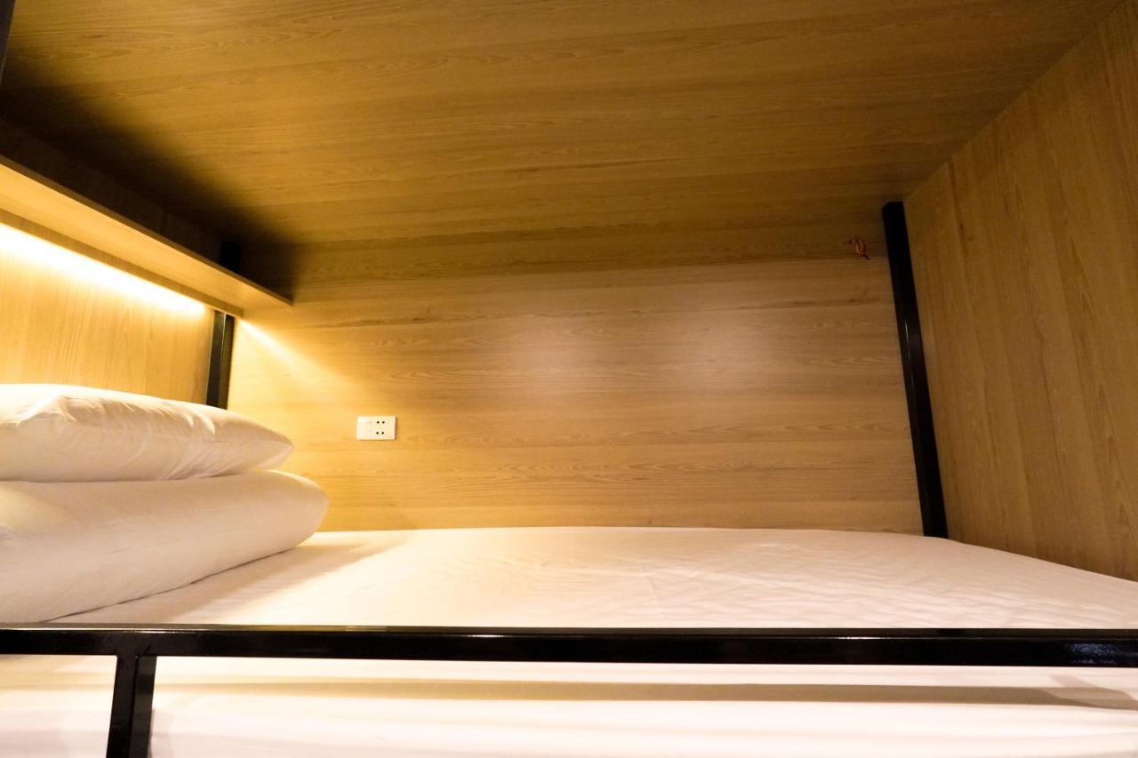 Motogo Capsule hotel Hanoi