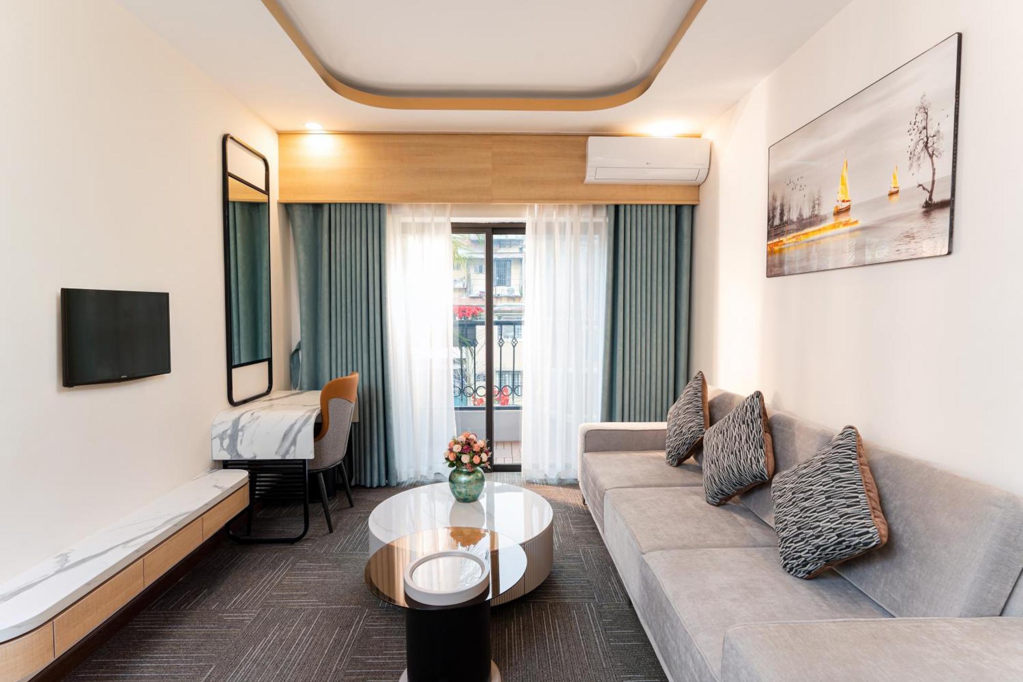Hotel Capital Garden 4*