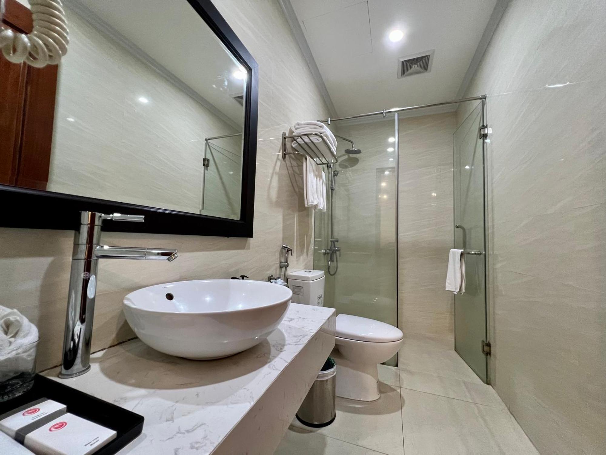 Hotel Paragon House And