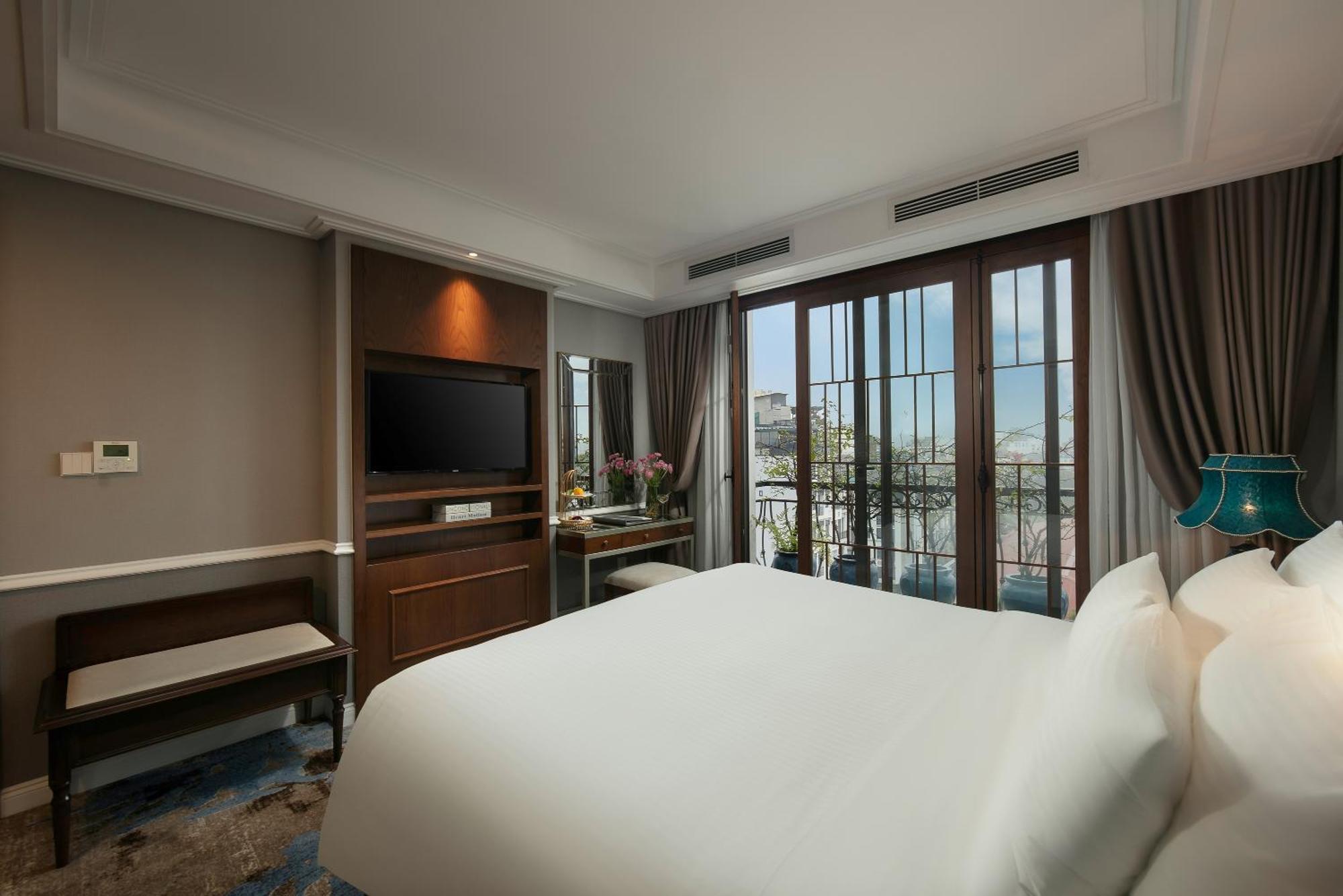 Hotel The Oriental Jade 5*