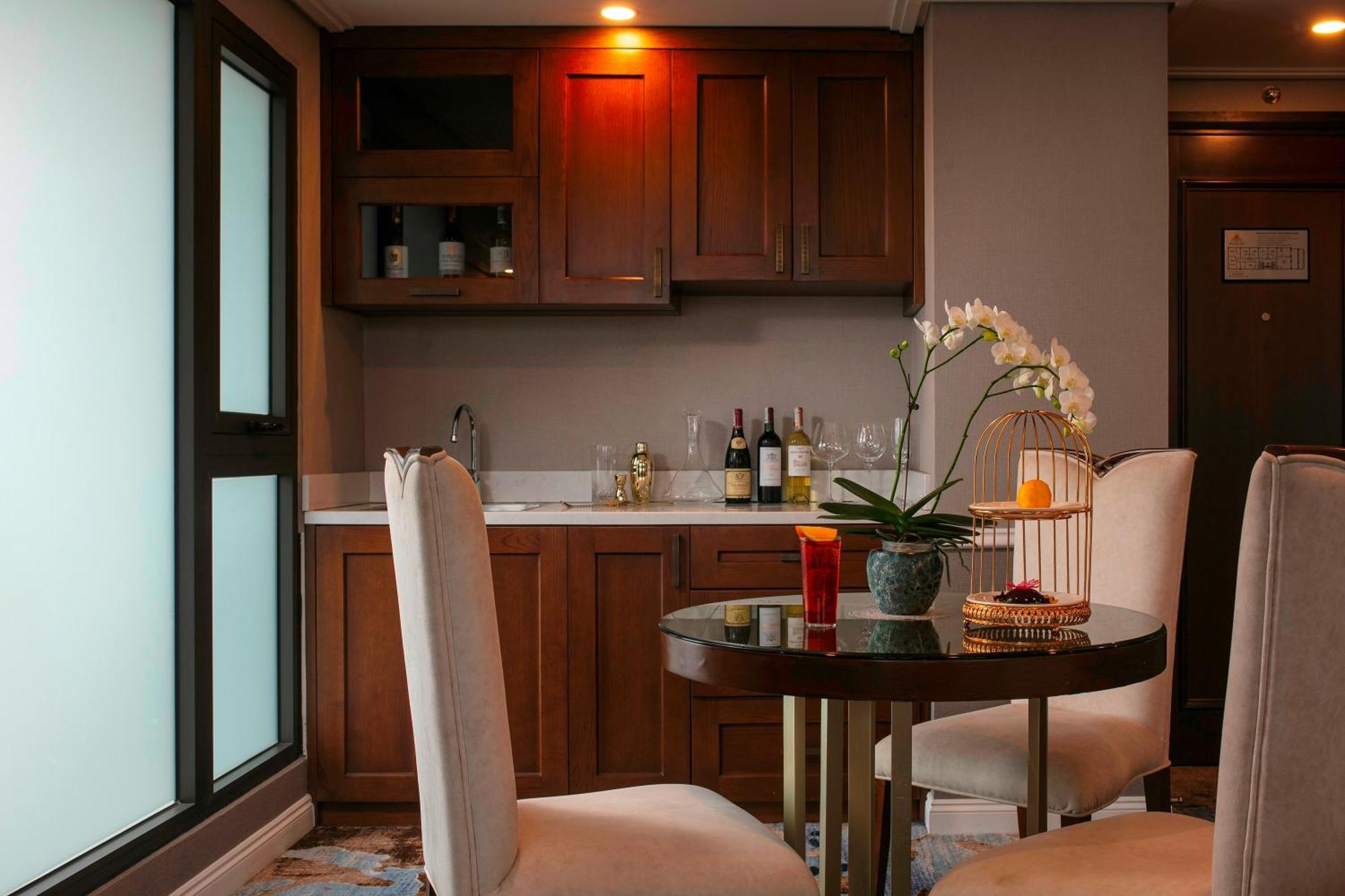 Hotel The Oriental Jade 5*