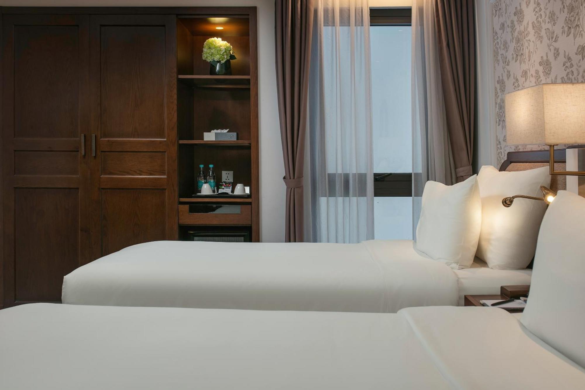 The Oriental Jade Hotel 5*