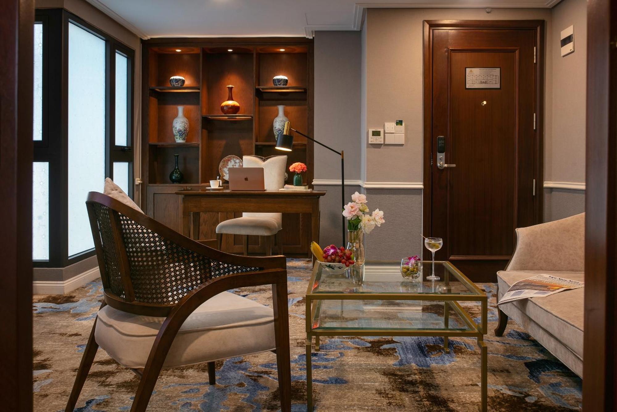 The Oriental Jade Hotel