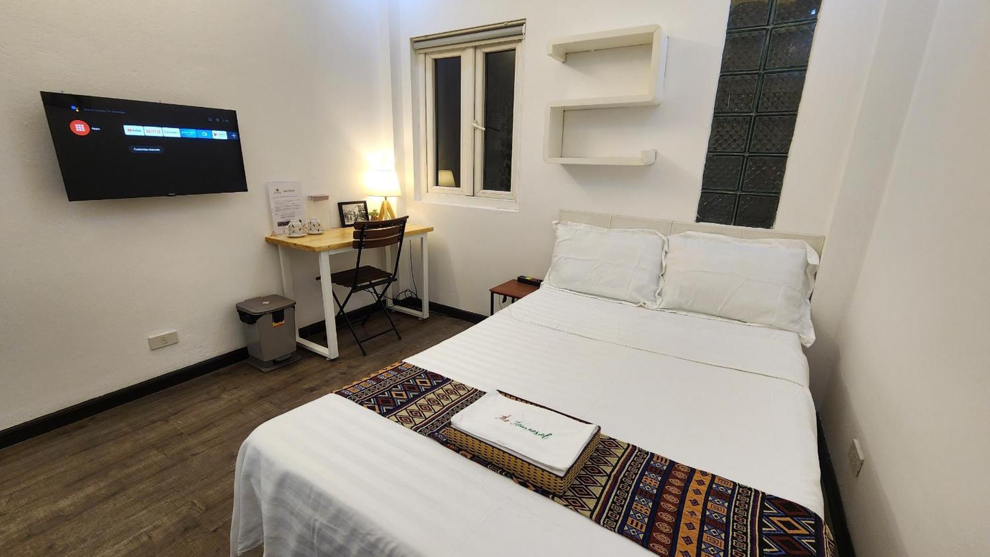 Location 3-4-5 Bedrooms House In Centre Of Ha Noi - Clean, Cozy And Private - The Tournesol *
