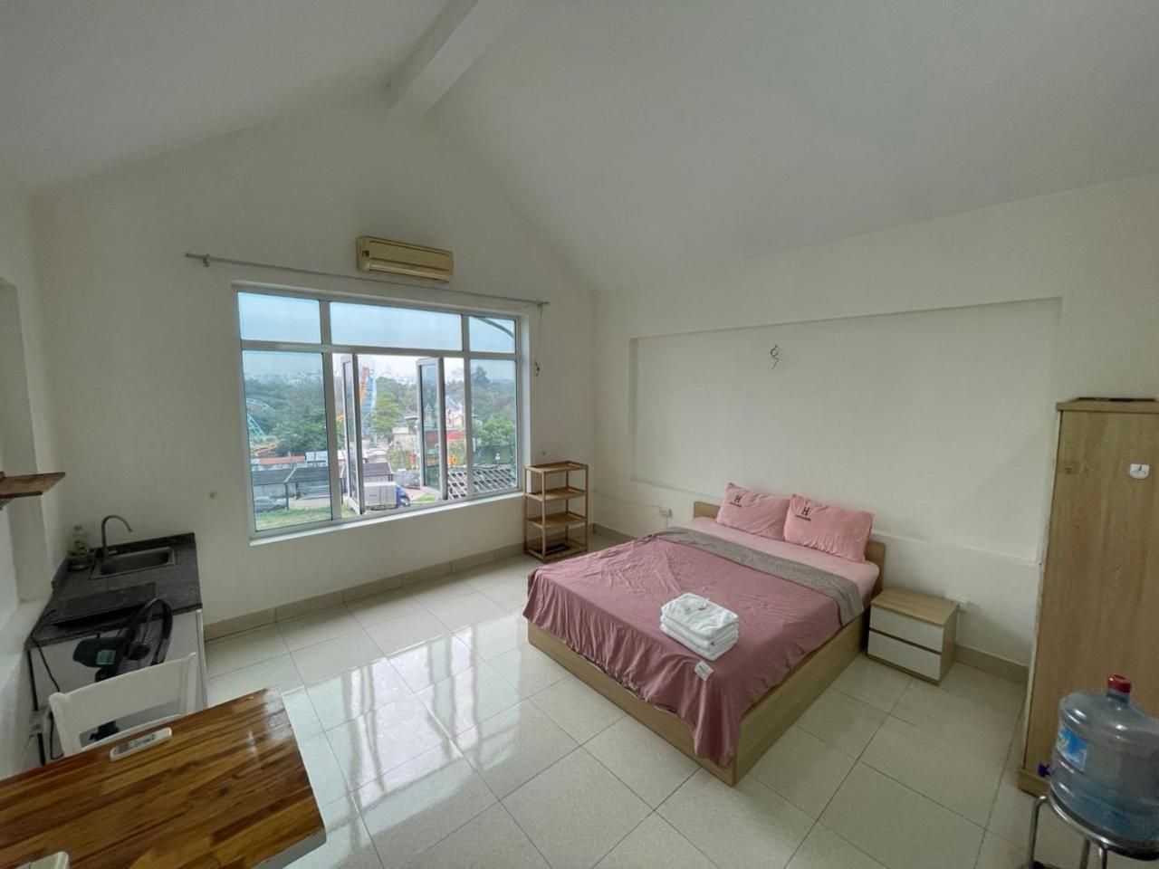 1351 Chilling View Close Ho Tay Full Natural Light